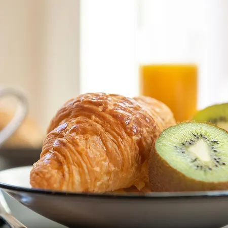 Hotel Ibis Styles Paris Confluence 3*