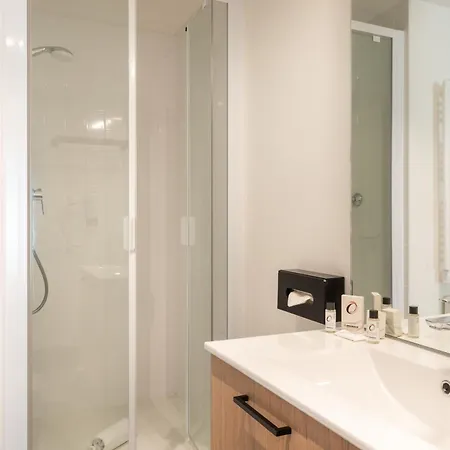 Ibis Styles Paris Confluence Hotel 3*